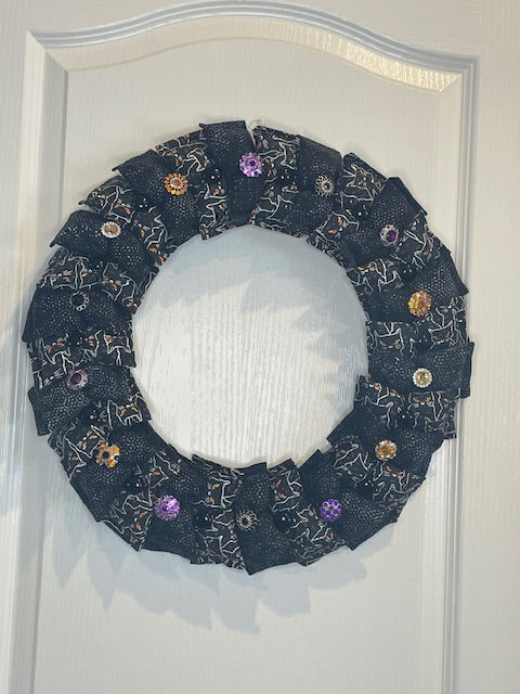 16" Black Cat Halloween Vibes Wreath #36