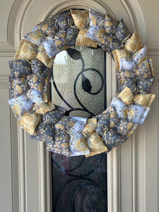 14" Paisley Wreath